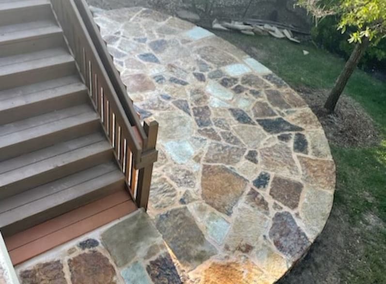 Curved Flagstone Patio
